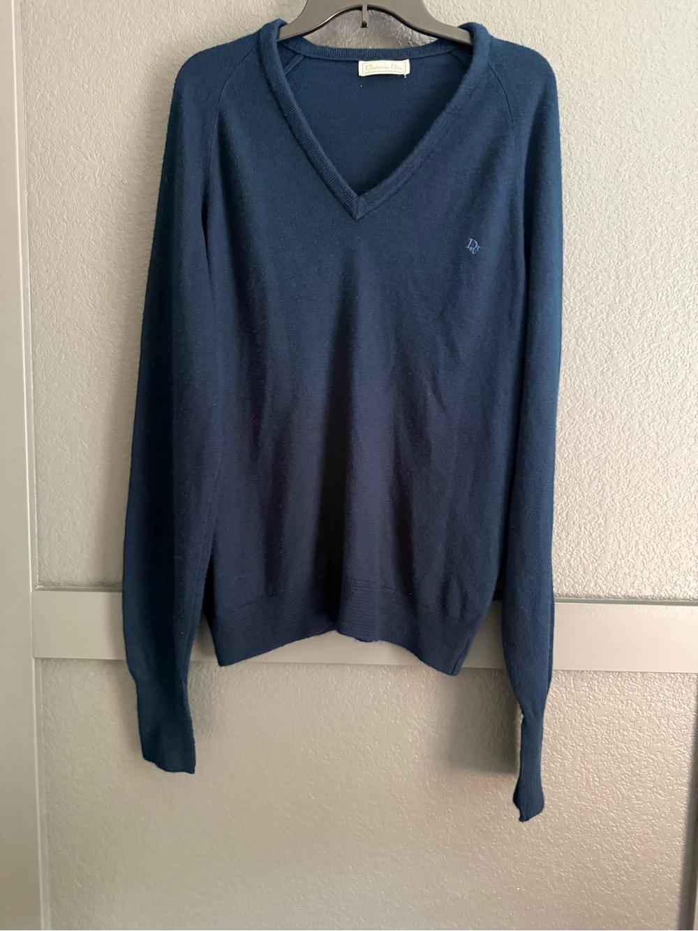 CHRISTIAN DIOR • Navy men’s vintage v-neck sweater Large long sleeve logo